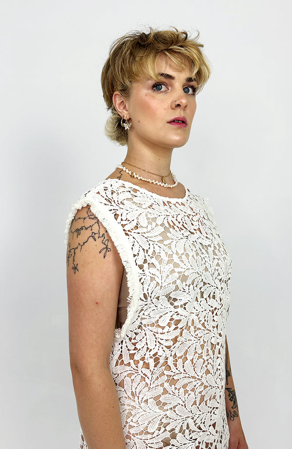 MAGGIE LACE SHIFT DRESS